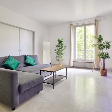 2 Bedrooms Tour Eiffel Rapp París Exterior foto