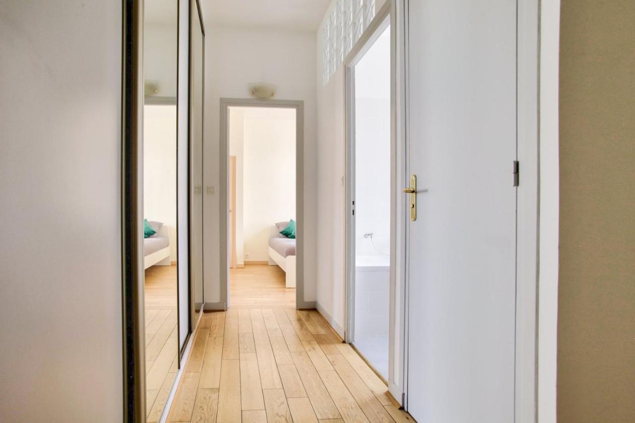 2 Bedrooms Tour Eiffel Rapp París Exterior foto